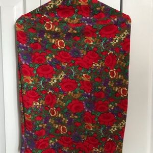 Vibrant pencil skirt!